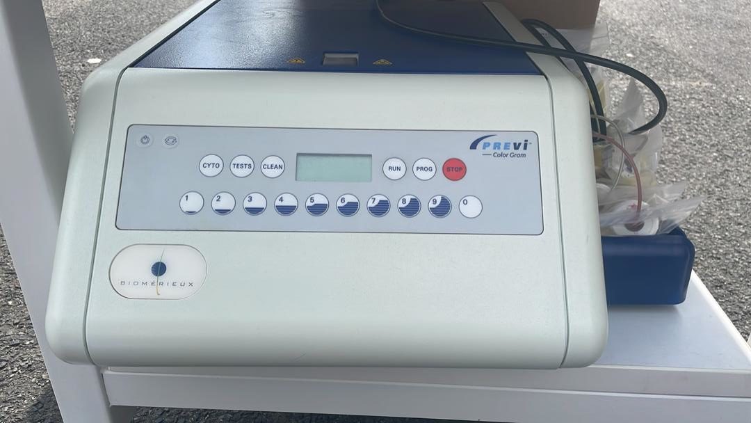 Analyseur de paillasse Previ Color Gram BIOMERIEUX Vitam Dare